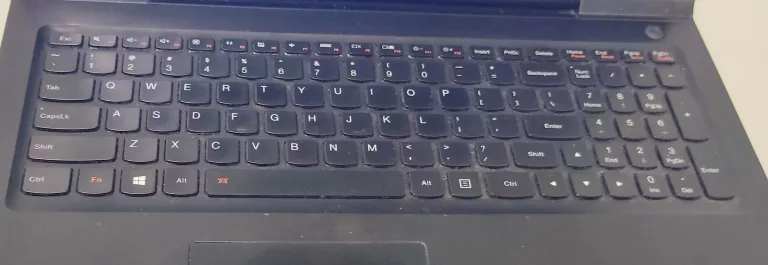 LAPTOP LENOVO IDEAPAD 700 I7 1TB HDD 8GB RAM