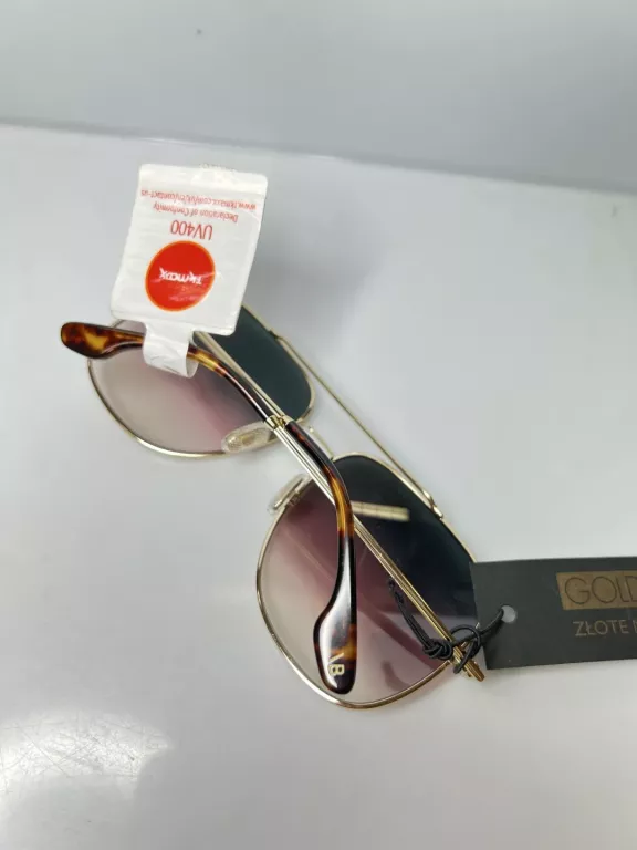 OKULARY PRZECIWSŁONECZNE VICTORIA BECKHAM VB215S