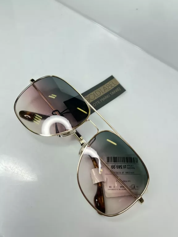 OKULARY PRZECIWSŁONECZNE VICTORIA BECKHAM VB215S