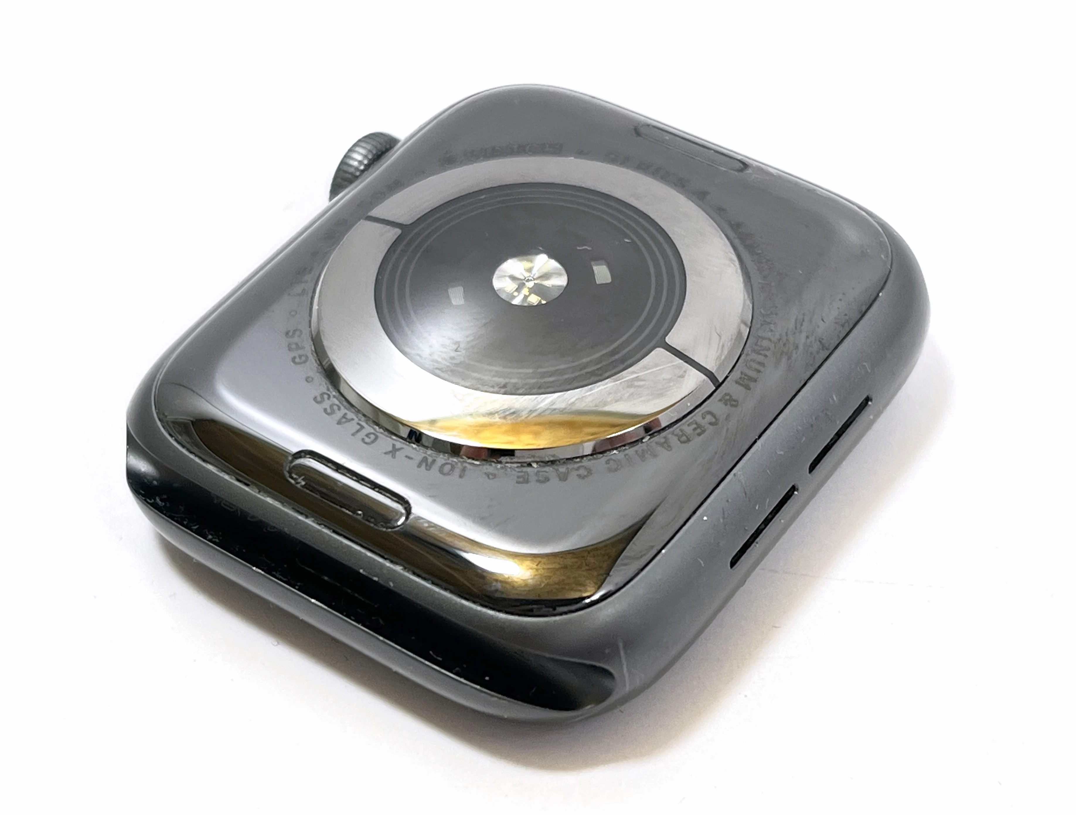 smartwatch-apple-watch-4-44mm-opis-rodzaj-smartwatch