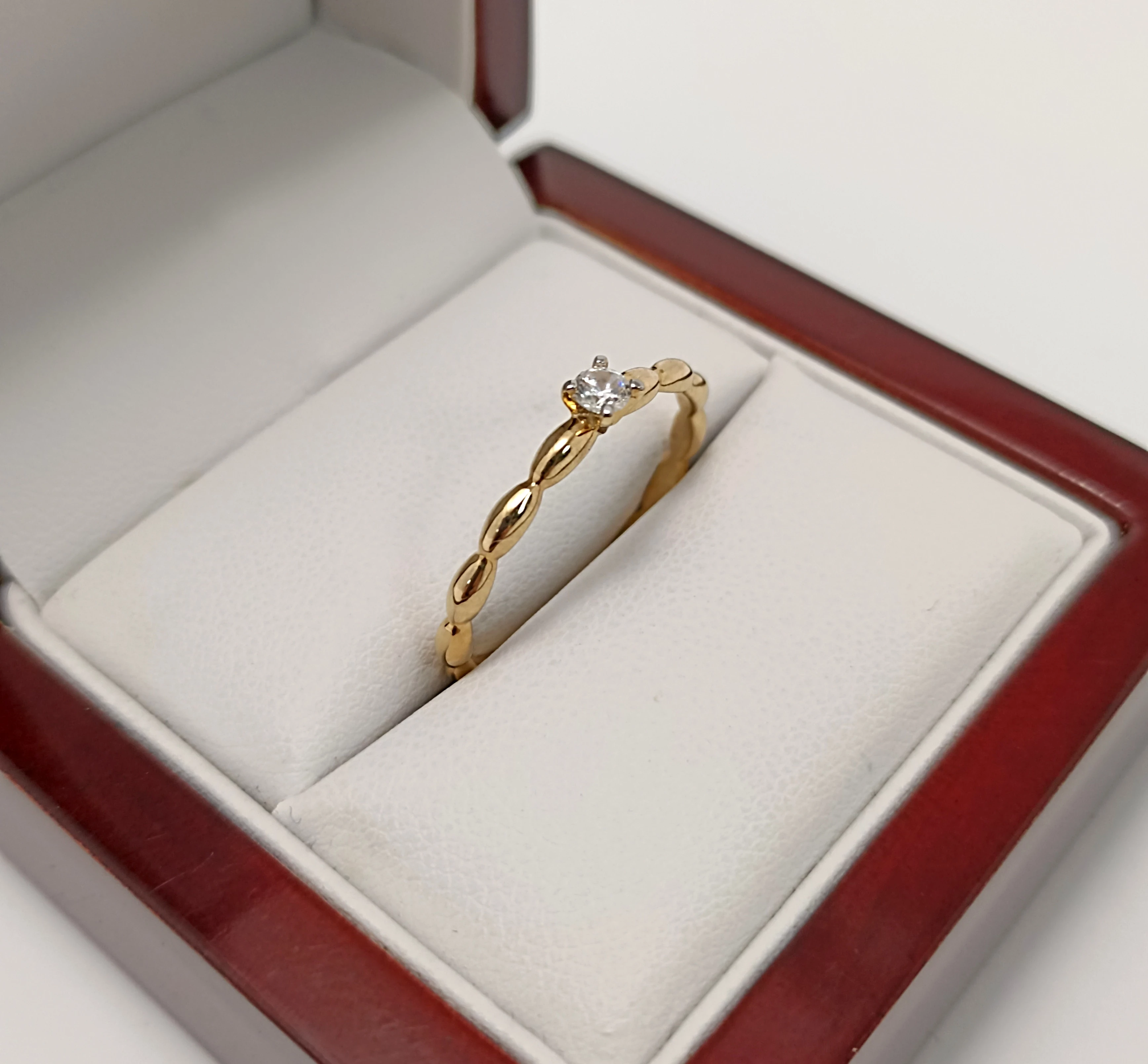 zloty-pierscionek-171g-p375-r20-material-zloto