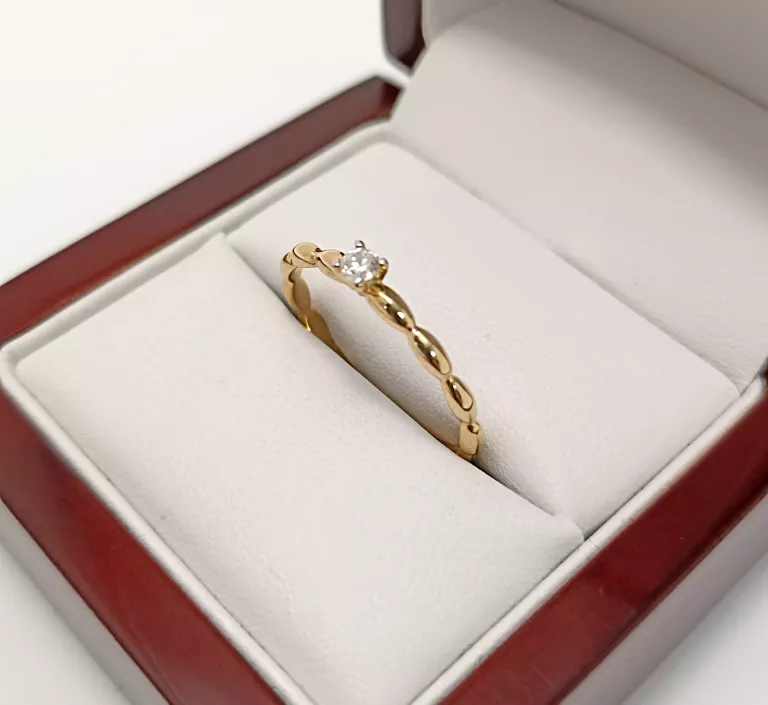 zloty-pierscionek-171g-p375-r20-kamien-cyrkonia