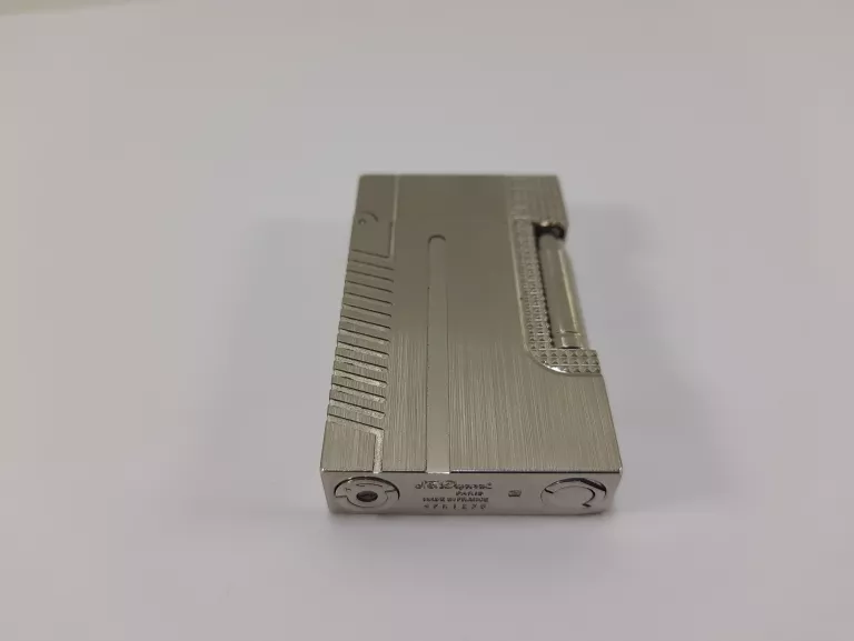 SREBRNA ZAPALNICZKA S.T. DUPONT 007
