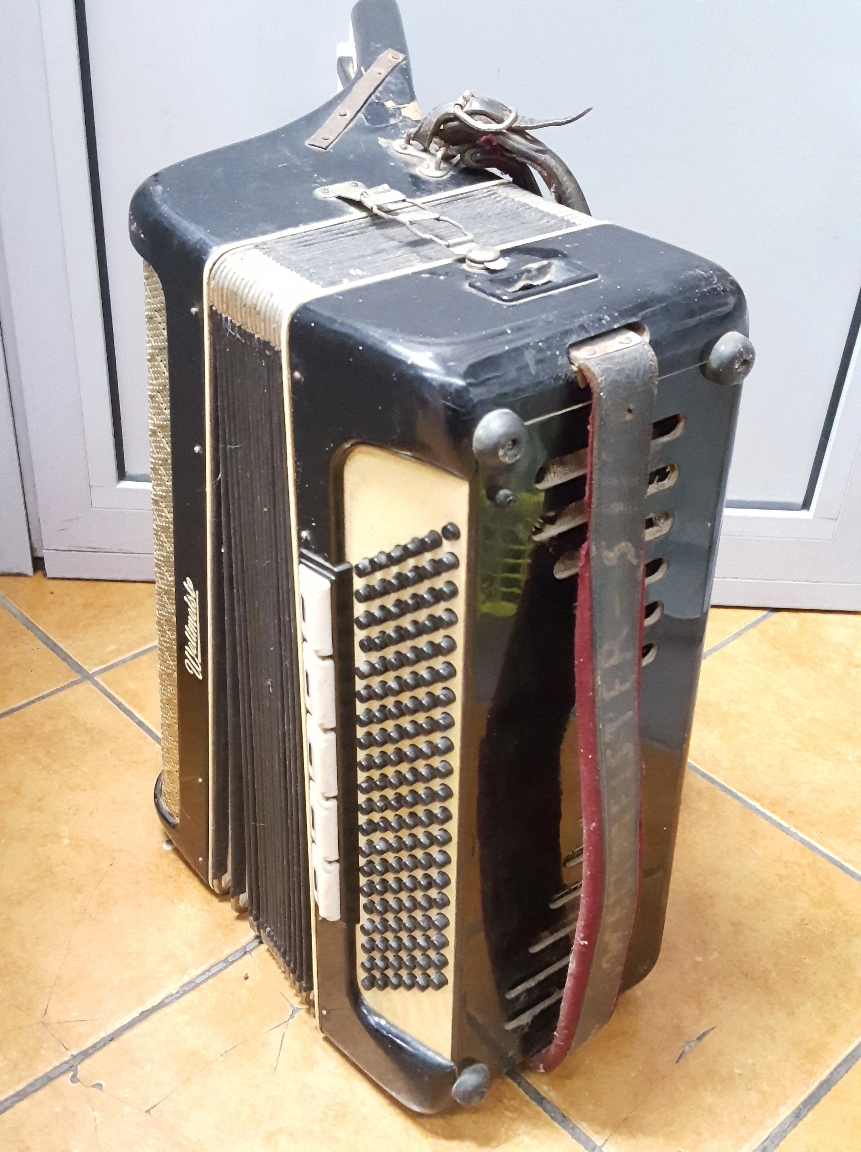 akordeon-weltmeister-120-basow-stan-uzywany