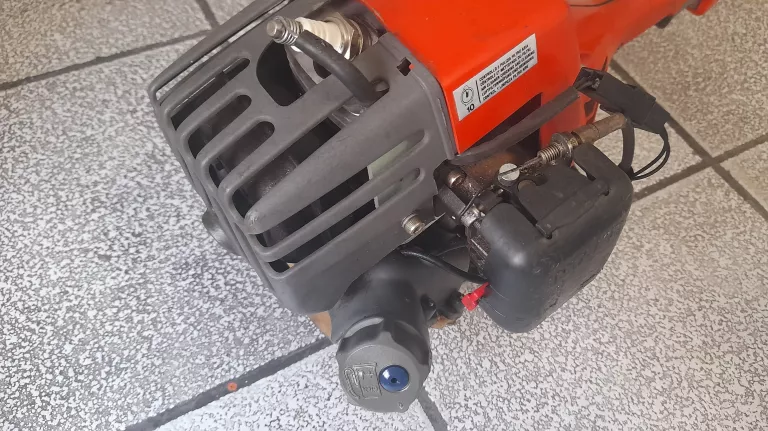 kosa-spalinowa-sparta-26tr-akcesoria-moc-silnika-spalinowego-18