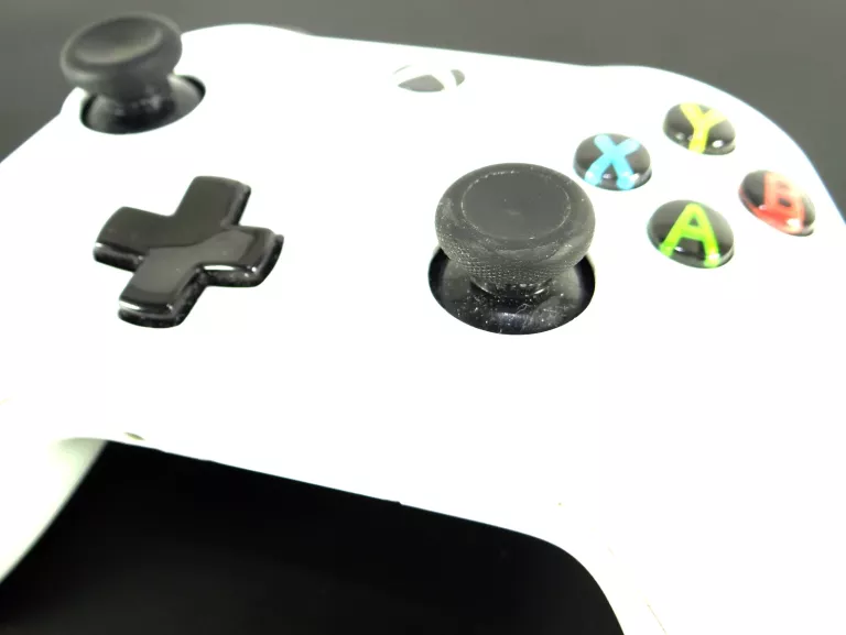 KONSOLA XBOX ONE X