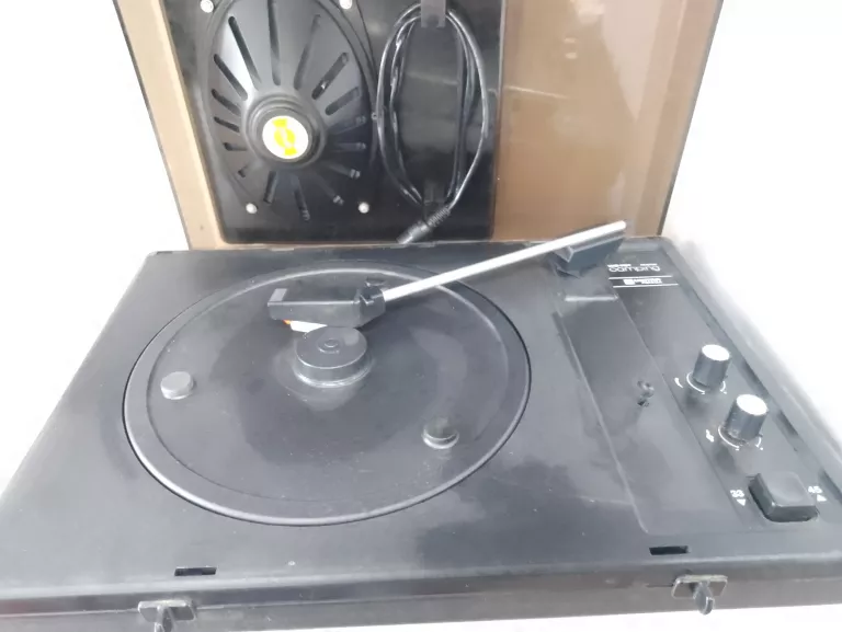GRAMOFON UNITRA FONCIA WG-701