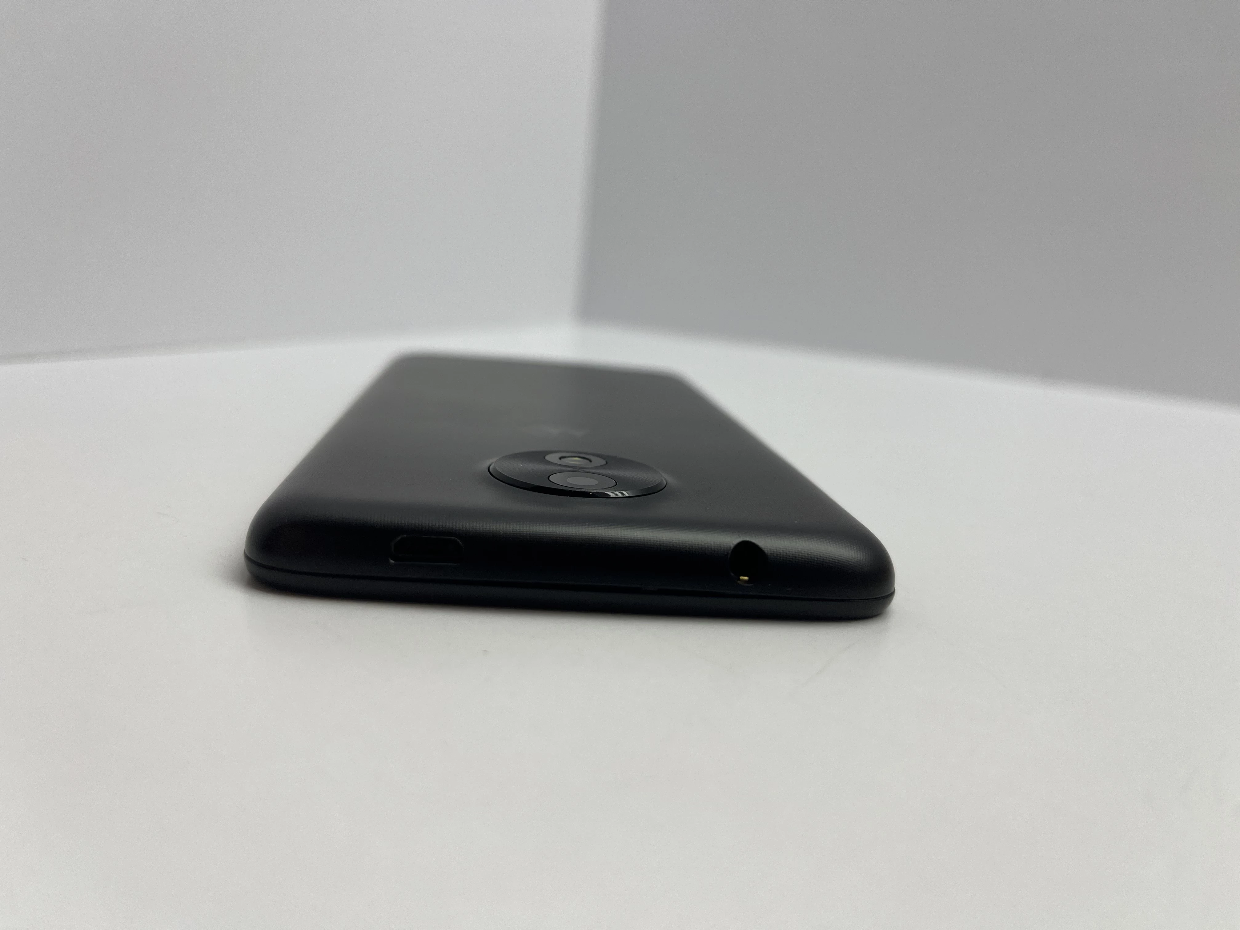 telefon-lenovo-moto-c-komplet-opis-ean-gtin-0723755130975