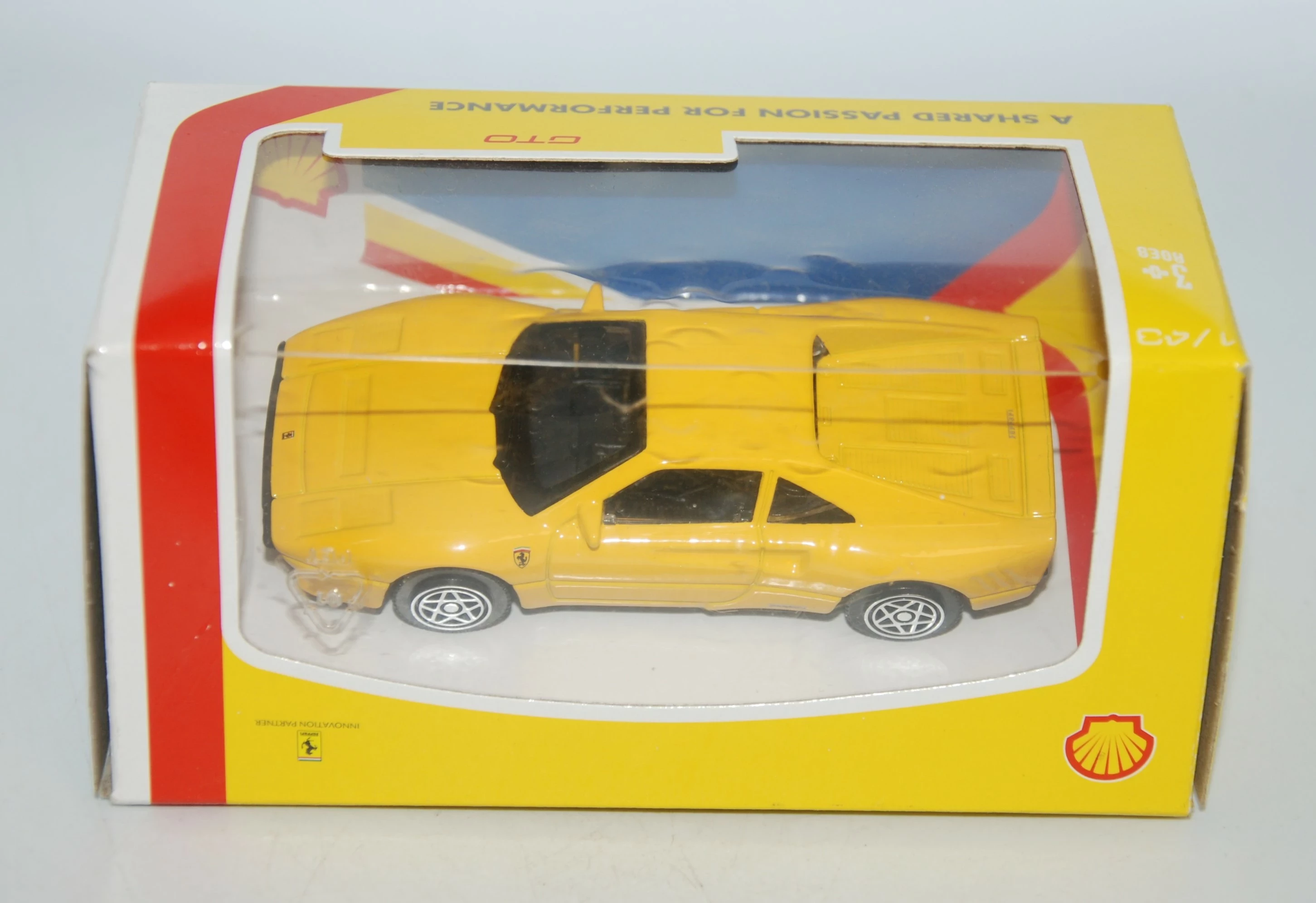 autko-kolekcja-shell-ferrari-gto-bulwar-ikara-21-wroclaw