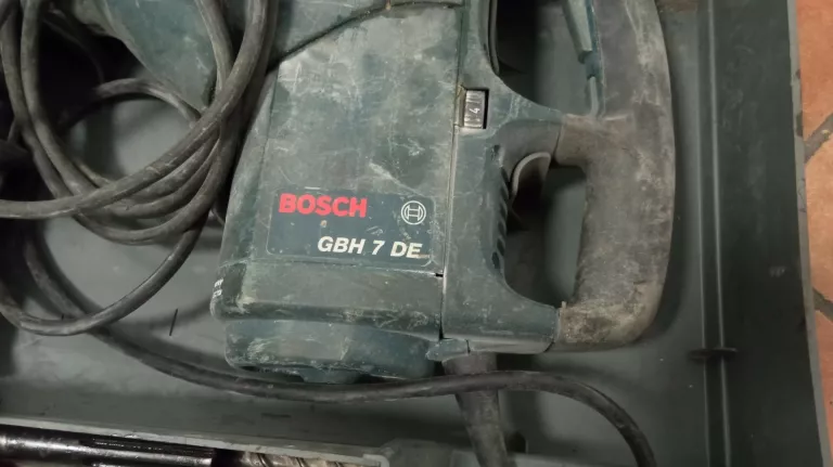 MŁOT WYBURZENIOWY BOSCH GBH 7 DE