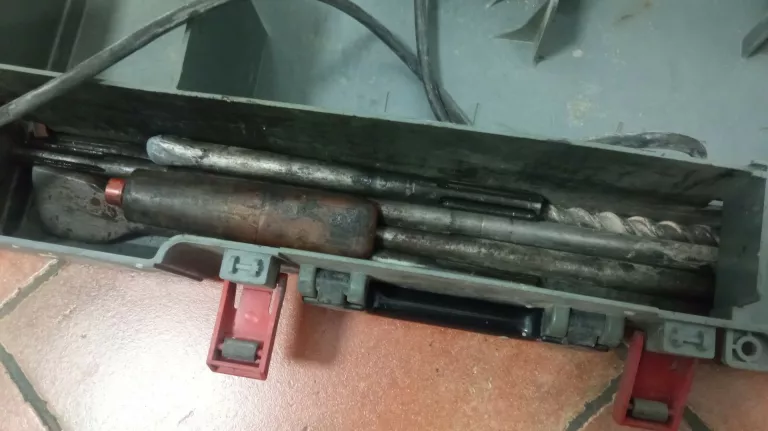 MŁOT WYBURZENIOWY BOSCH GBH 7 DE