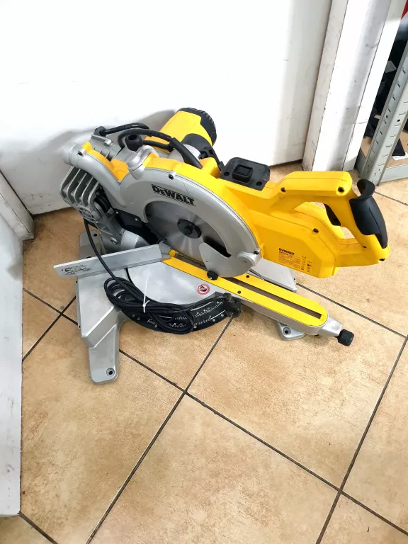 UKOŚNICA DEWALT DWS778