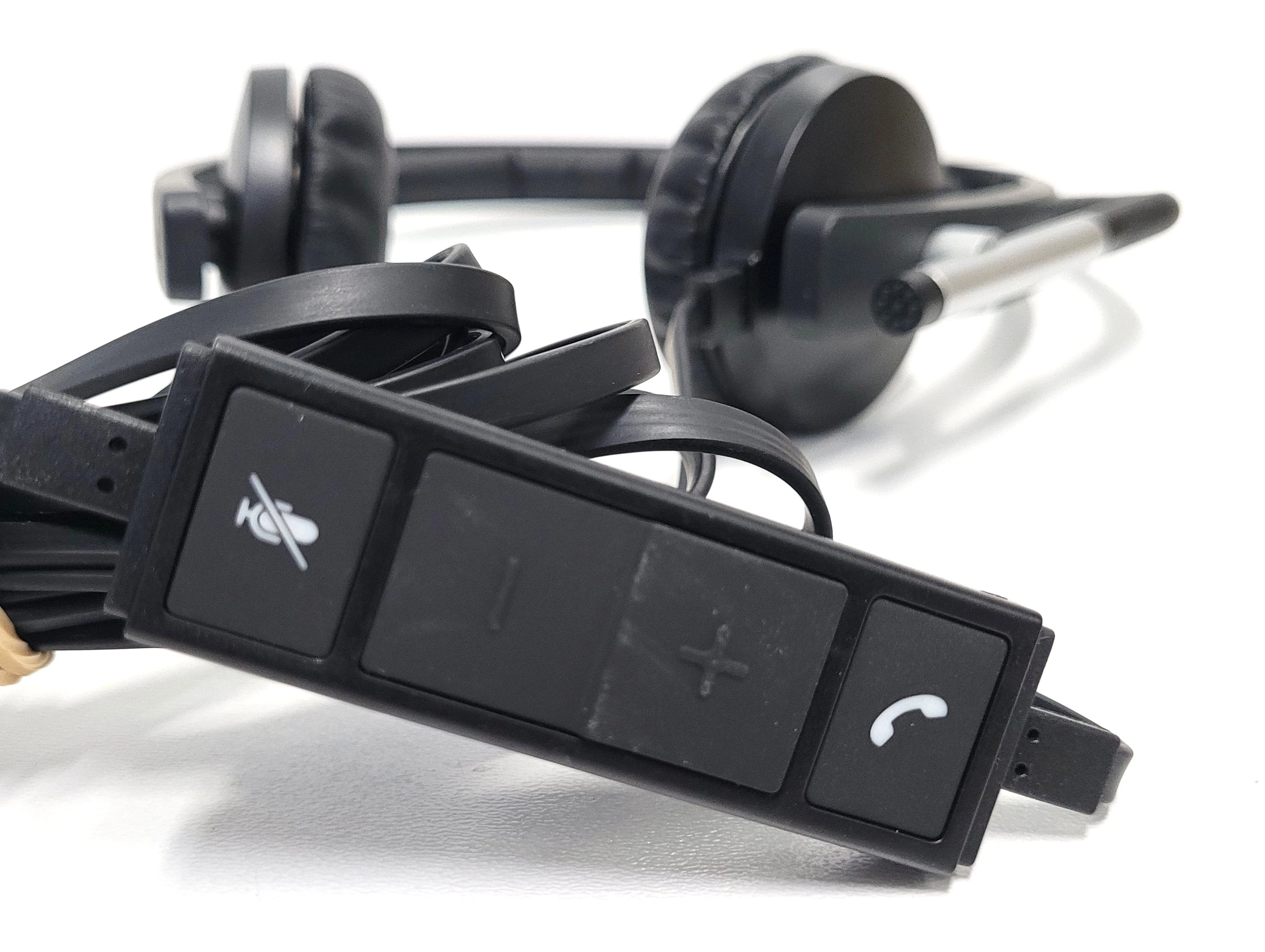 sluchawki-logitech-a-00057-swietny-stan-kod-producenta-981-000514