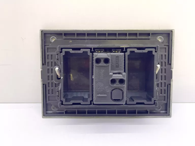 zestaw-3-wylacznikow-swiatla-living-brazowo-czarne-stan-11323-2