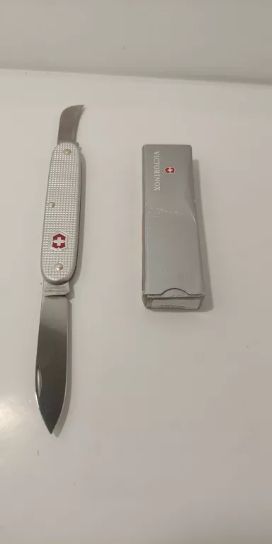 SCYZORYK VICTORINOX SWISS ARMY 2/PUDELKO