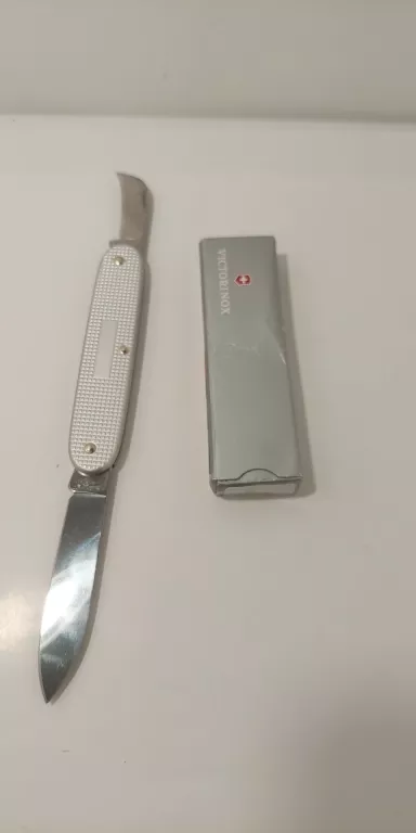 SCYZORYK VICTORINOX SWISS ARMY 2/PUDELKO