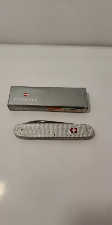 SCYZORYK VICTORINOX SWISS ARMY 2/PUDELKO