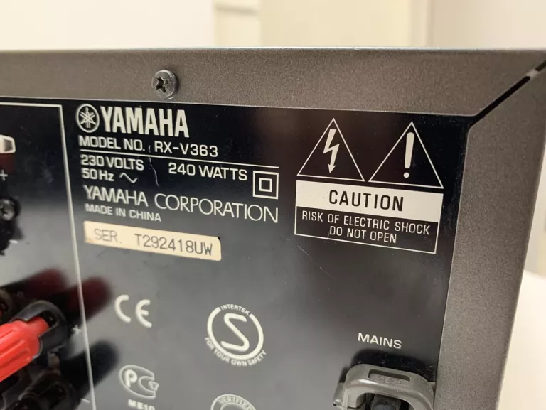 amplituner-yamaha-rx-v363-kolor-srebrny