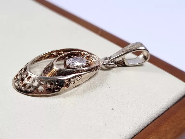 srebrny-wisiorek-925-180g-stan-11323-2