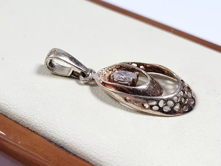 srebrny-wisiorek-925-180g-material-15835-4