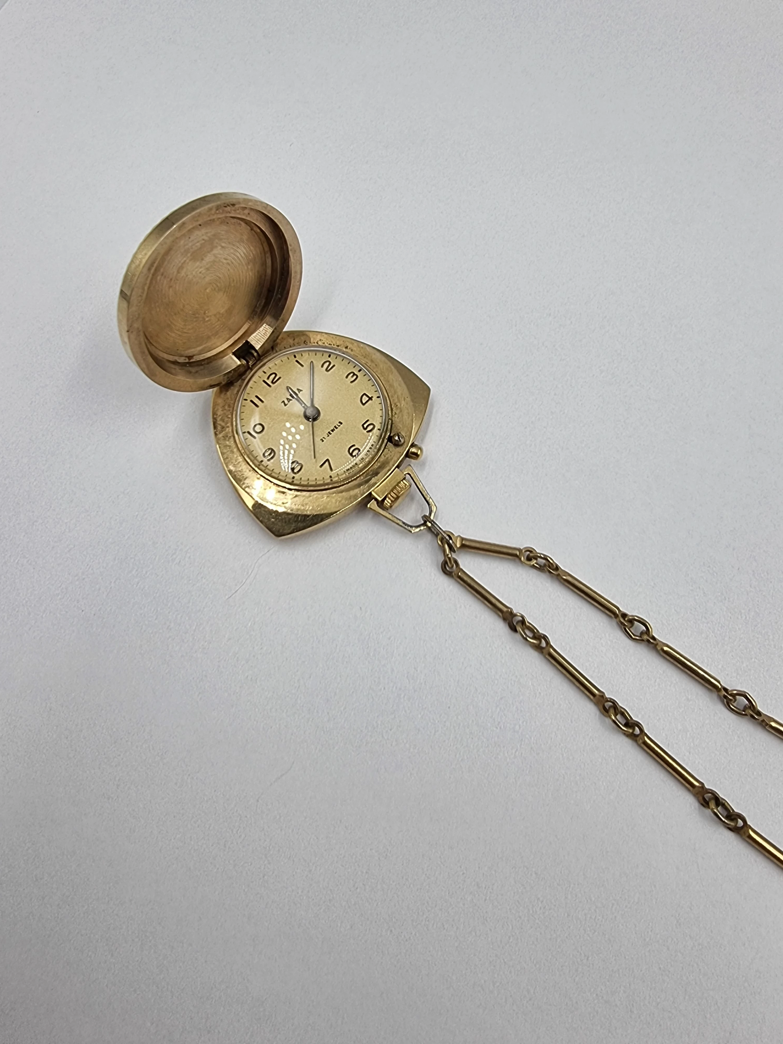 zegarek-kieszonkowy-na-lancuszku-zaria-rodzaj-analogowe