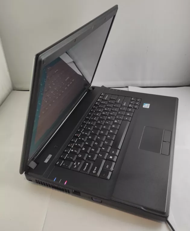 LAPTOP LENOVO 20004 3/256GB WIN 10 BEZ BATERII