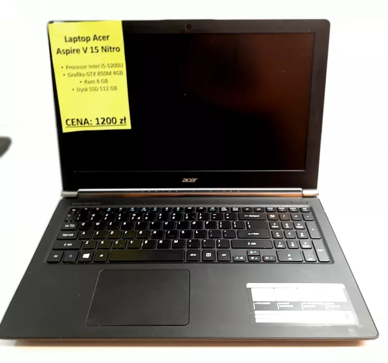 ACER ASPIRE V15 NITRO 15.6/I5-5200U/8G/1TB+8/W8.1