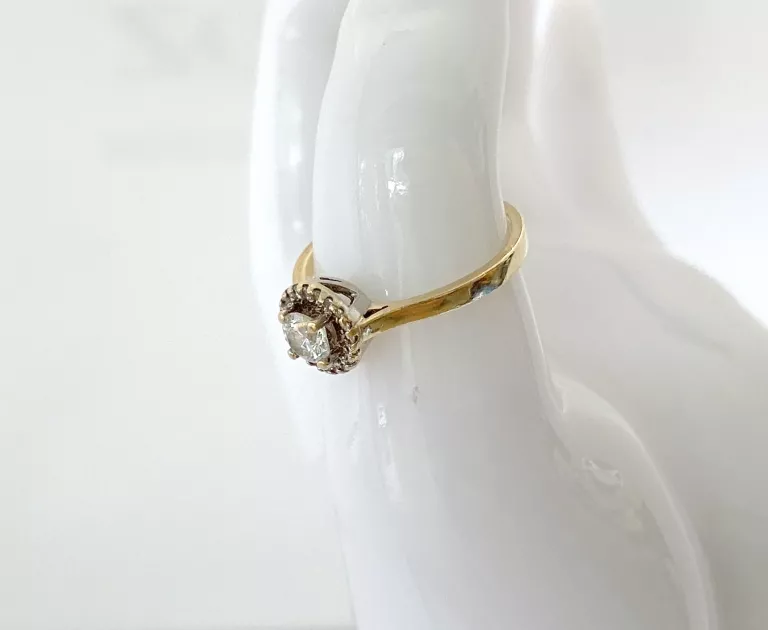 przesliczny-zloty-pierscionek-585-251g-r14-kamien-cyrkonia