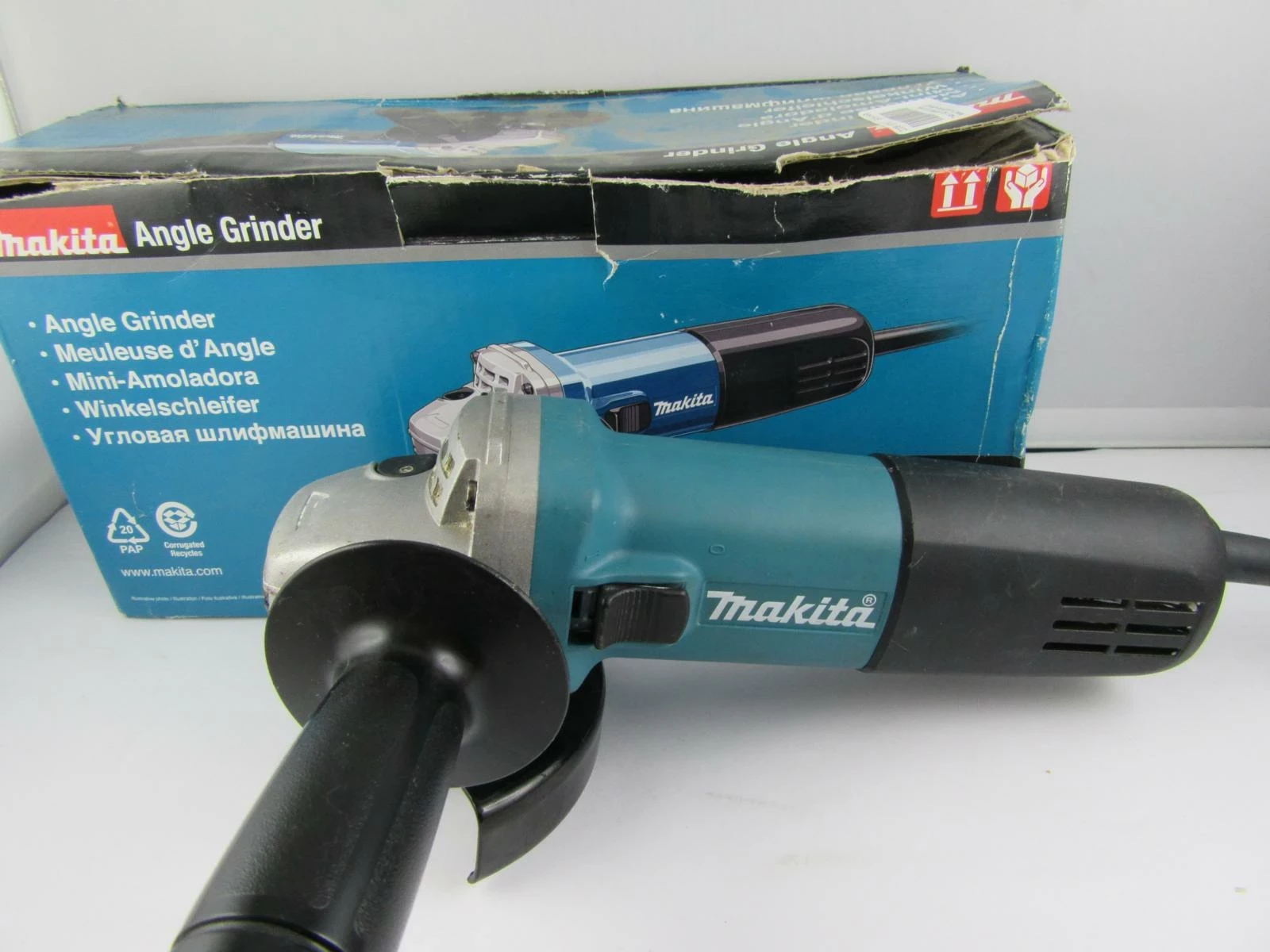 szlifierka-katowa-makita-9558hnr-komplet-wielka-rzeznicka-1-srem