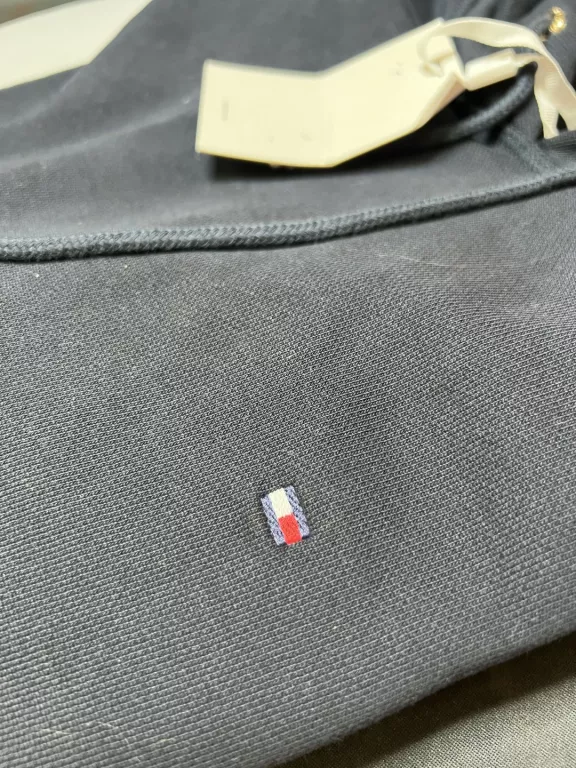 BLUZA Z KAPTUREM TOMMY HILFIGER ROZM L CZARNA