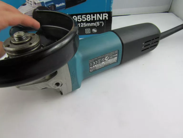 szlifierka-katowa-makita-9558hnr-komplet-rodzaj-zasilania-sieciowa