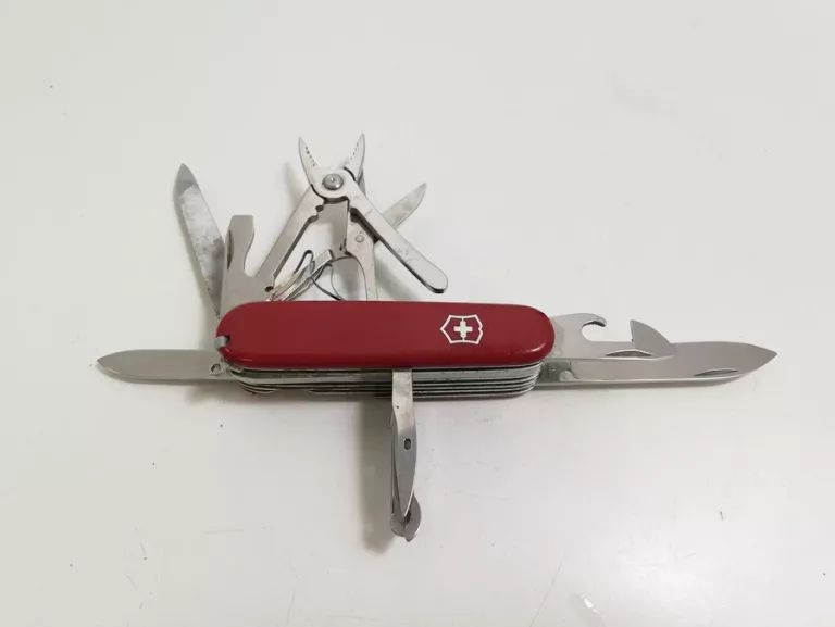 SCYZORYK MULTITOOL VICTORINOX