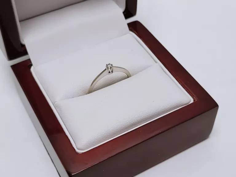 zloty-pierscionek-z-diamentem-102g-585-002ct-rodzaj-2205-16