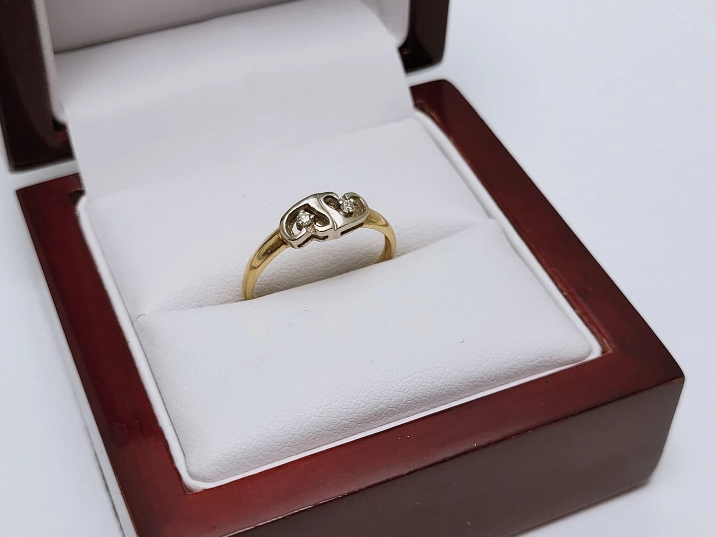 pierscionek-z-diamentami-137g-585-016ct-niemodlinska-23-opole