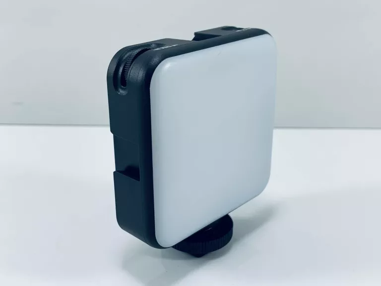 PRZENOŚNA LAMPA LED AMZLAB GMBH