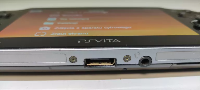 KONSOLA SONY PS VITA PCH-1004