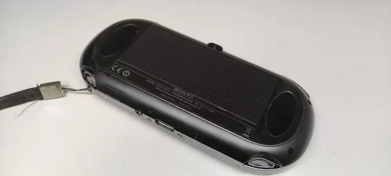 KONSOLA SONY PS VITA PCH-1004