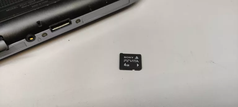 KONSOLA SONY PS VITA PCH-1004