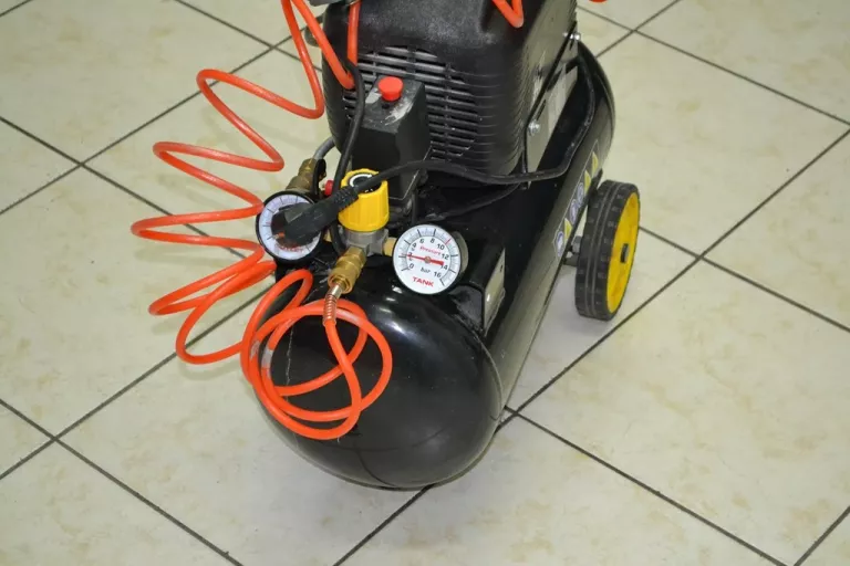 KOMPRESOR STANLEY FATMAX 24L TANIO CZYTAJ OPIS