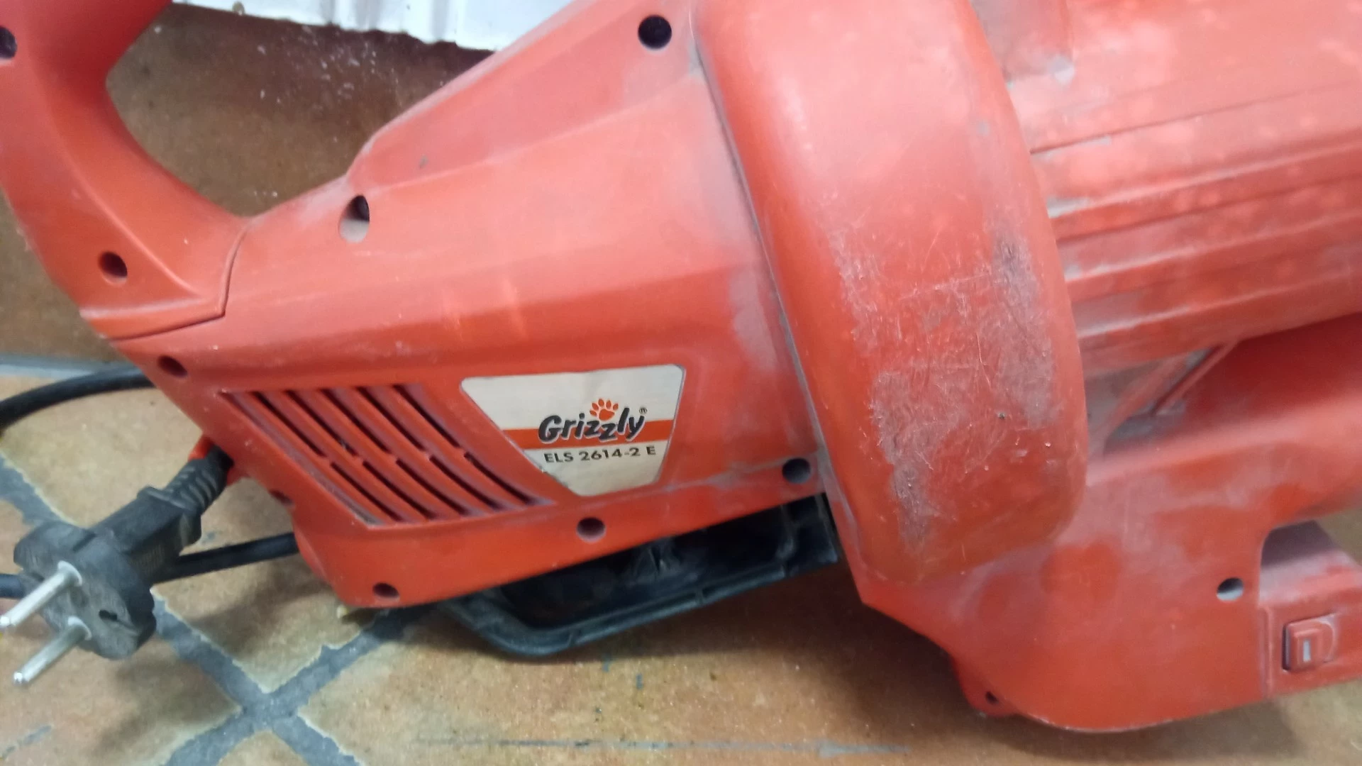 odkurzacz-do-liscidmuchawa-grizzly-els-2614-2e-stan-uzywany