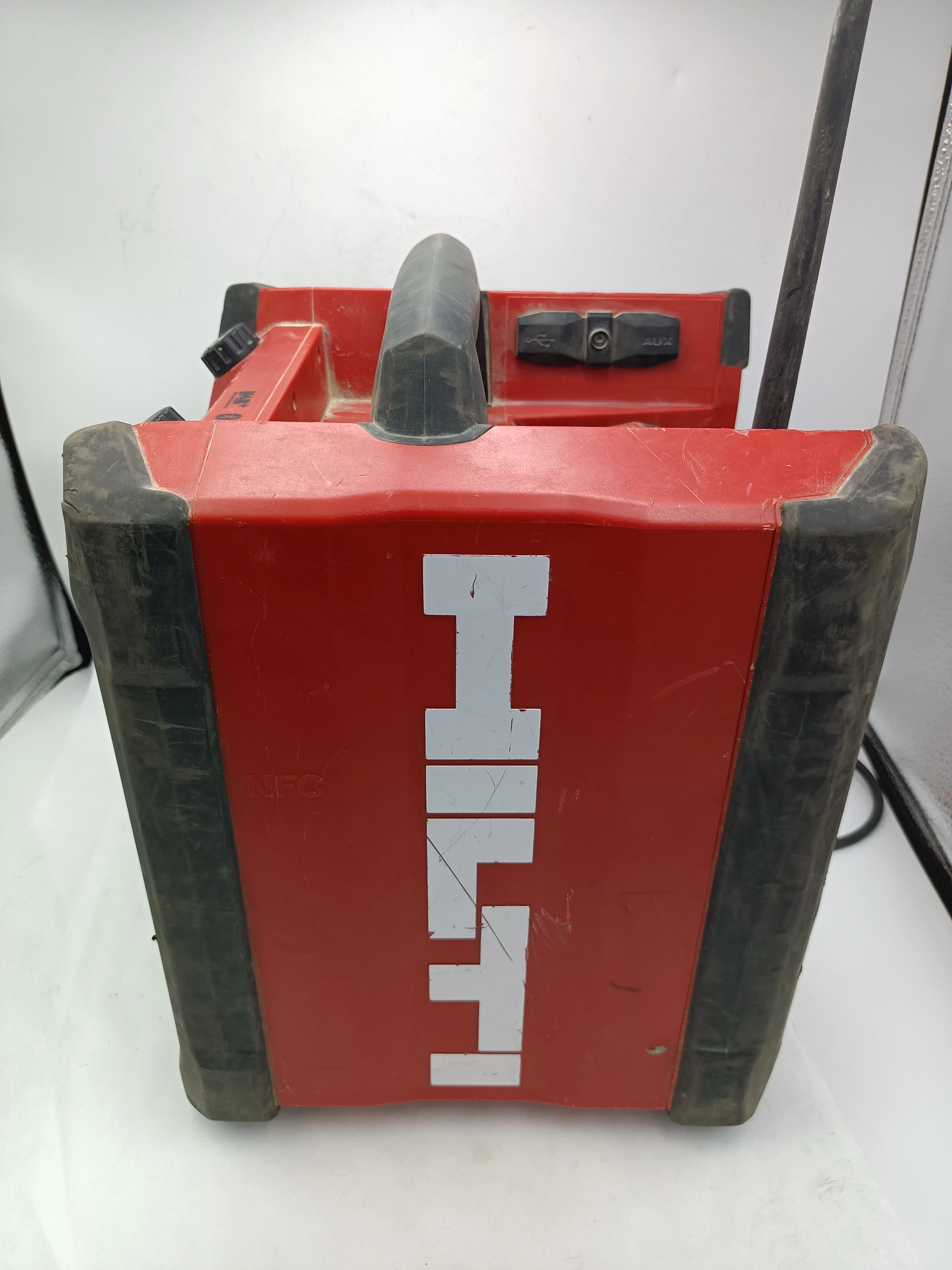 radio-budowlane-hilti-rc-436-dab-z-akumulatorem-kod-producenta-436-dab