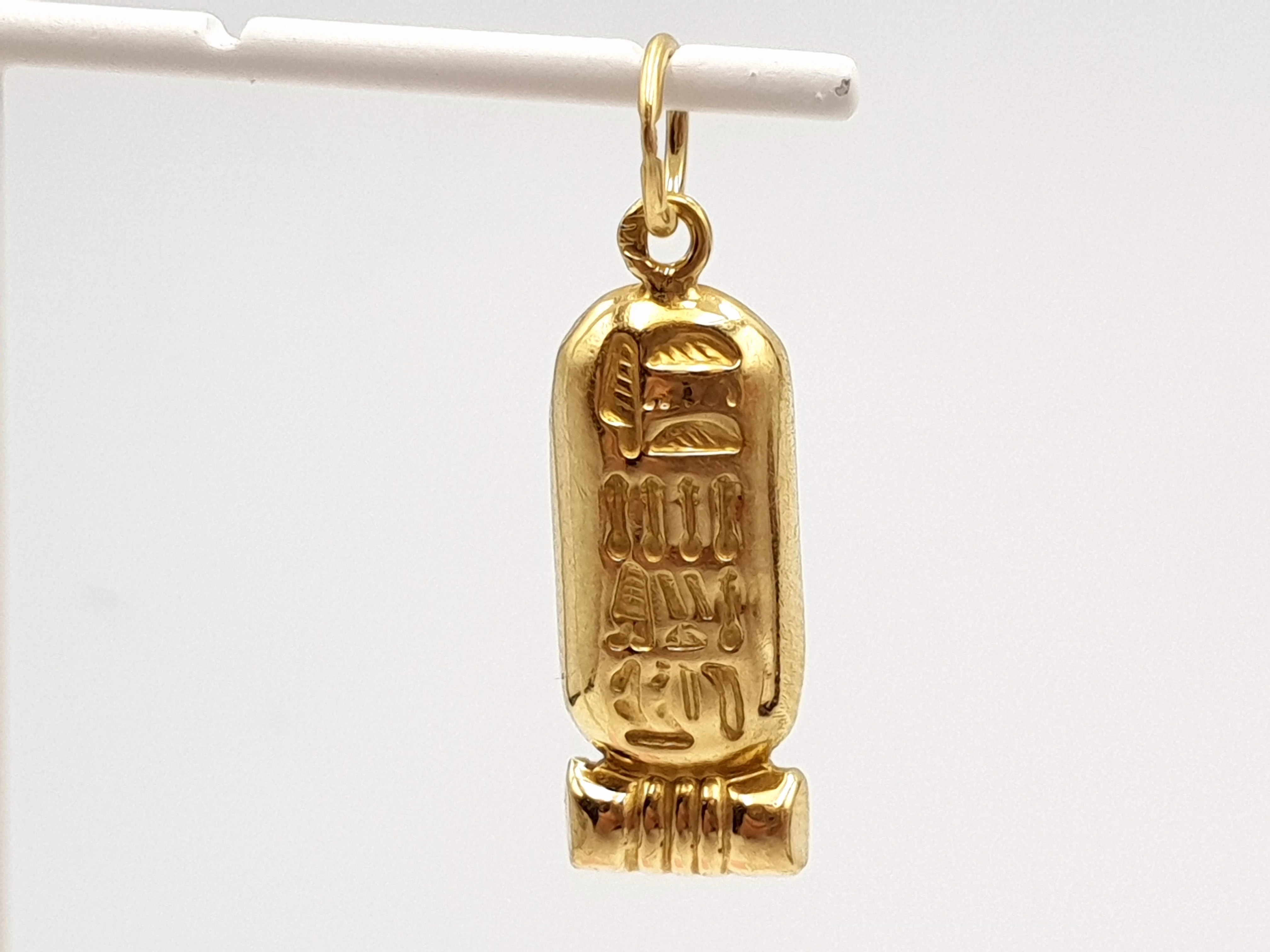 zlota-zawieszka-kartusz-egipski-750-190g-rodzaj-wyrob-jubilerski