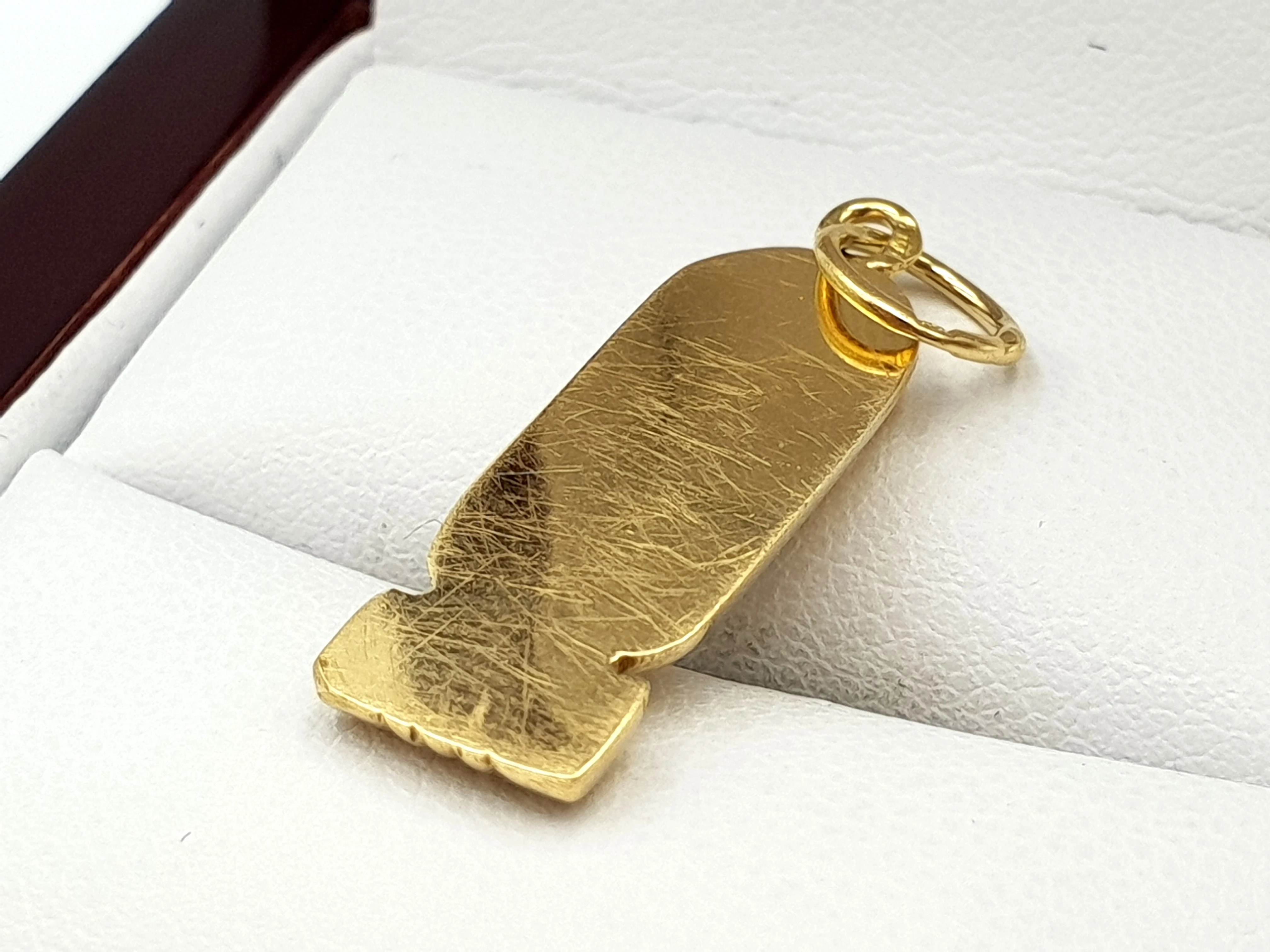 zlota-zawieszka-kartusz-egipski-750-190g-stan-uzywany