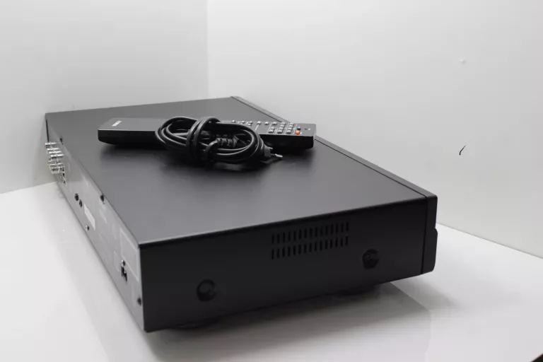 YAMAHA BLU RAY BD-S667
