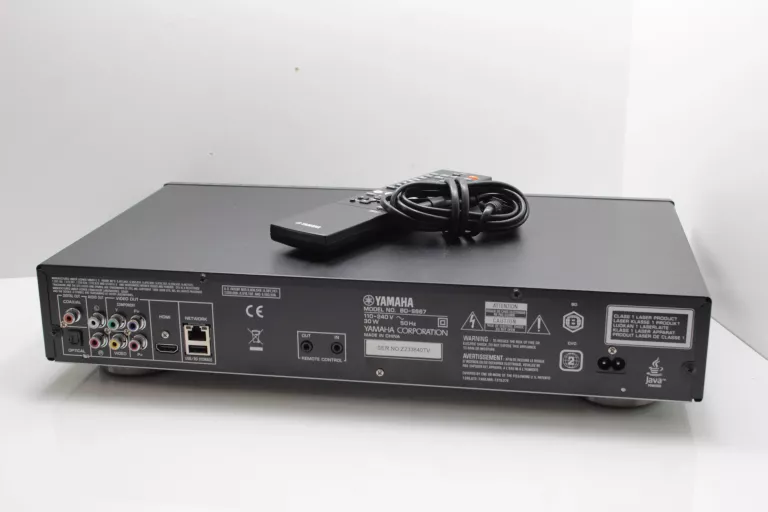 YAMAHA BLU RAY BD-S667