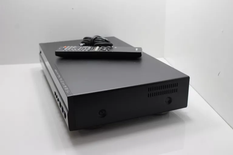 YAMAHA BLU RAY BD-S667
