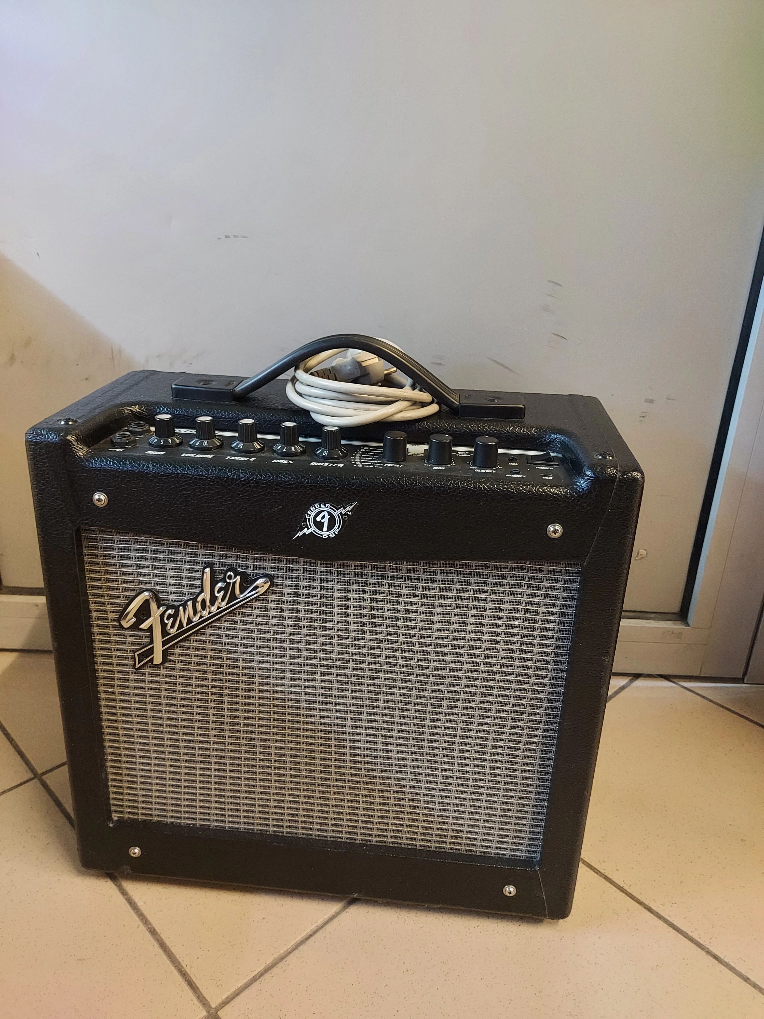 wzmacniacz-gitarowy-fender-mustang-v2-pl-zygmunta-starego-17-sc-grodzisk