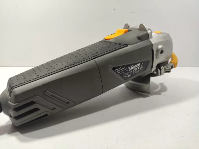 SZLIFIERKA KĄTOWA TITAN TTB281GRD 750 W 115 MM