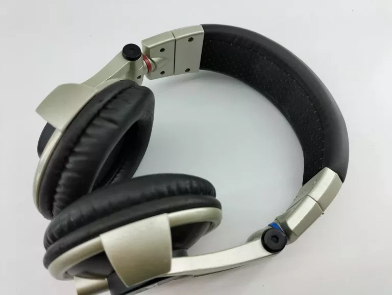 SŁUCHAWKI SHURE SRH750DJ