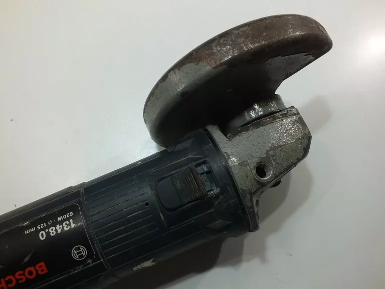 szlifierka-bosch-gws-9-125-uszkodzona-marka-bosch